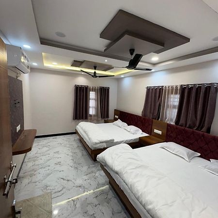 Shree Trilokeshwar Guest House Ujjain Dış mekan fotoğraf