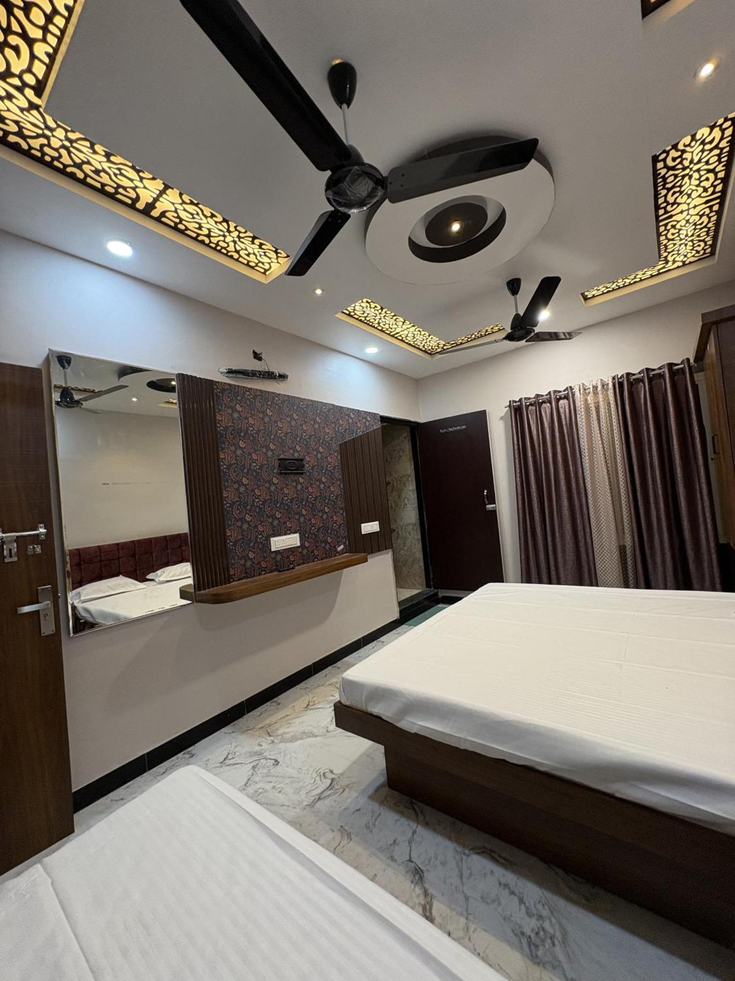 Shree Trilokeshwar Guest House Ujjain Dış mekan fotoğraf