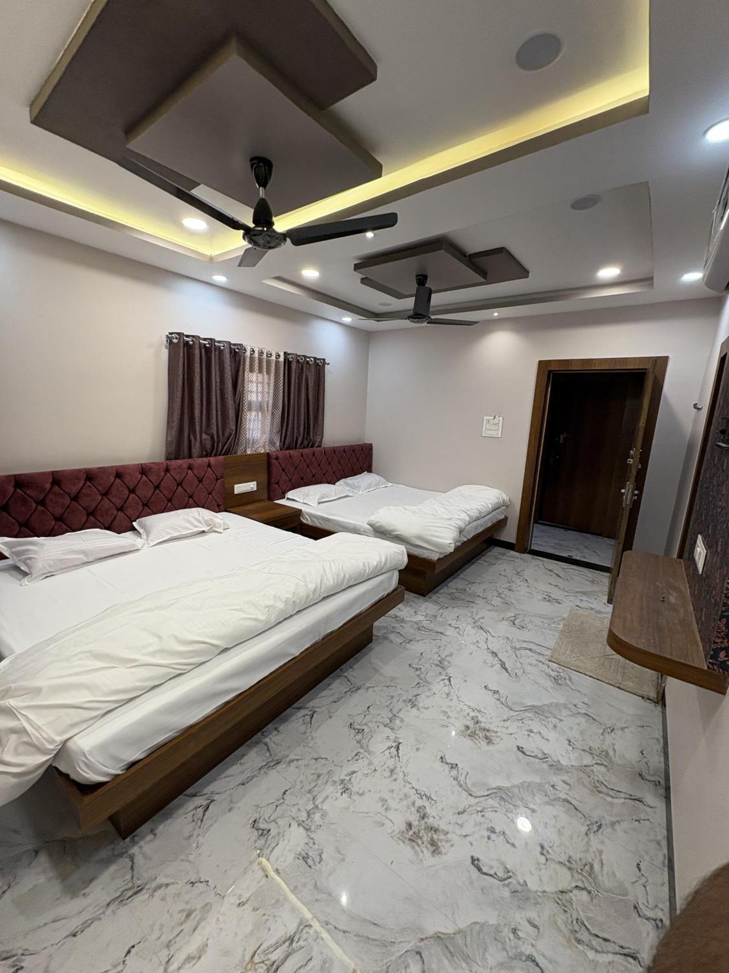 Shree Trilokeshwar Guest House Ujjain Dış mekan fotoğraf